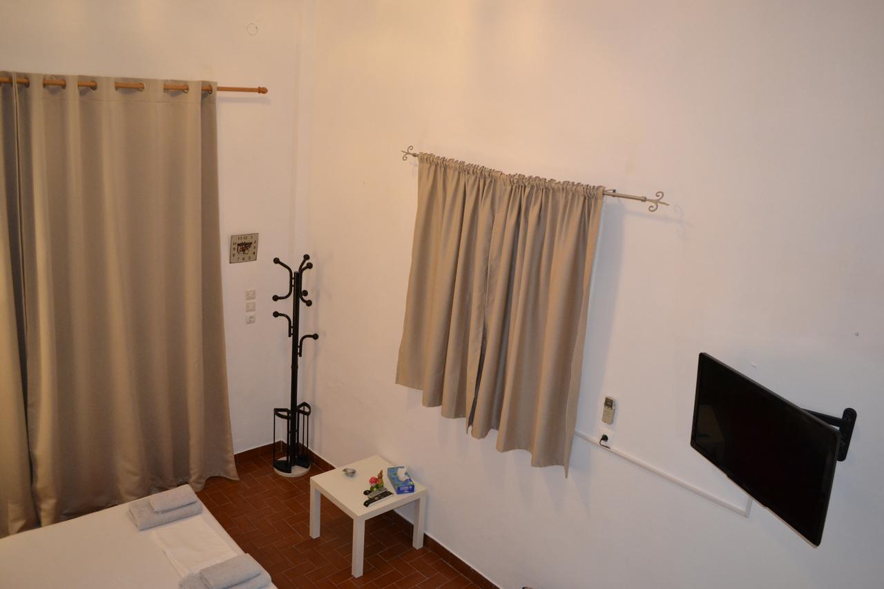 Artemis Suites Romanos  エクステリア 写真