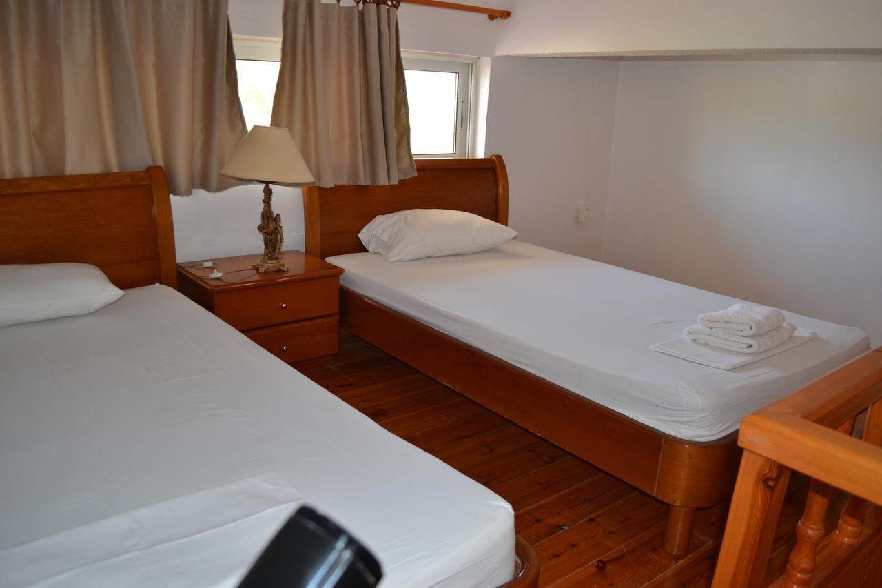 Artemis Suites Romanos  エクステリア 写真