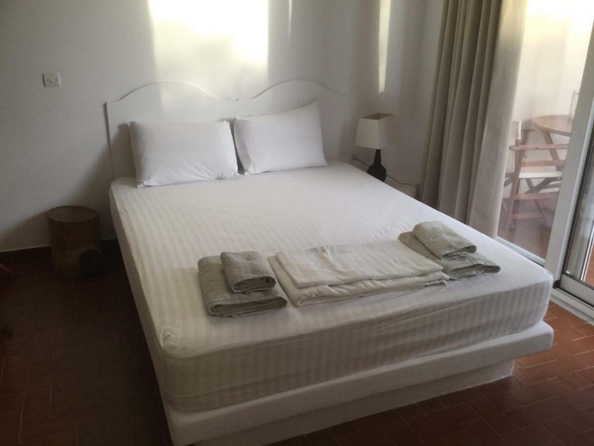 Artemis Suites Romanos  エクステリア 写真