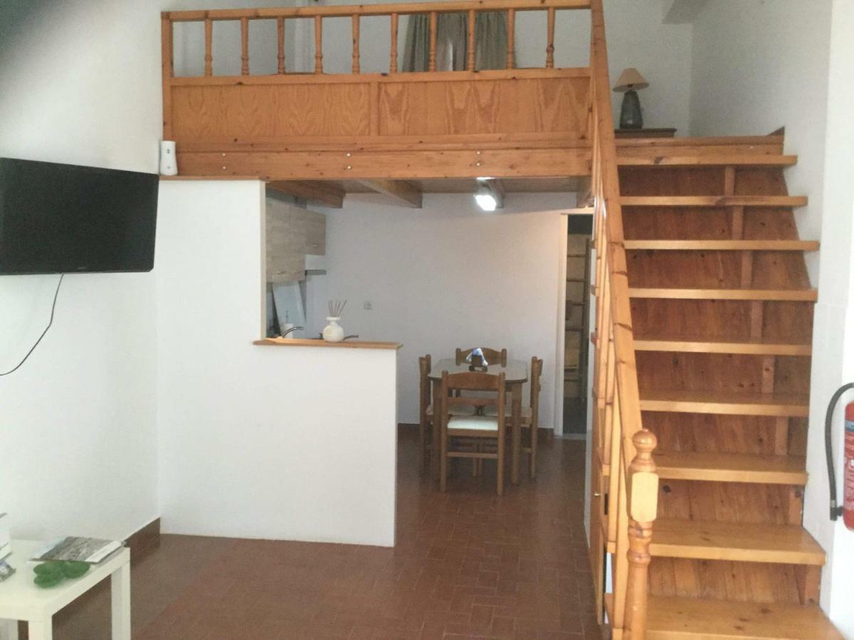 Artemis Suites Romanos  エクステリア 写真